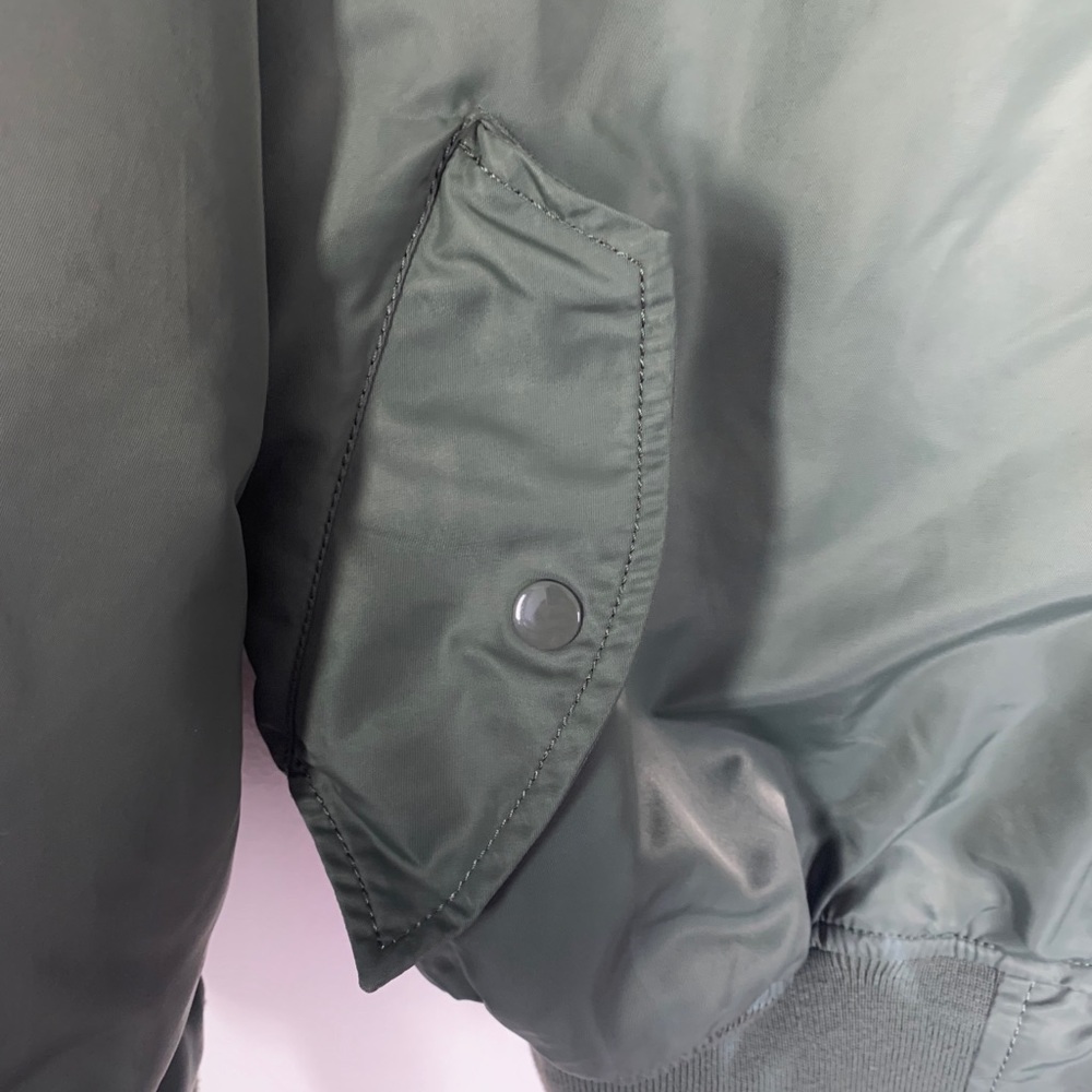 VTG Alpha Industries Reversible MA-1 Flight Bomber - Picture 5 of 13